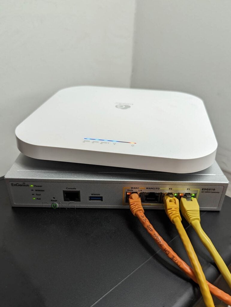 EnGenious ESG510 router and ECW336 access point